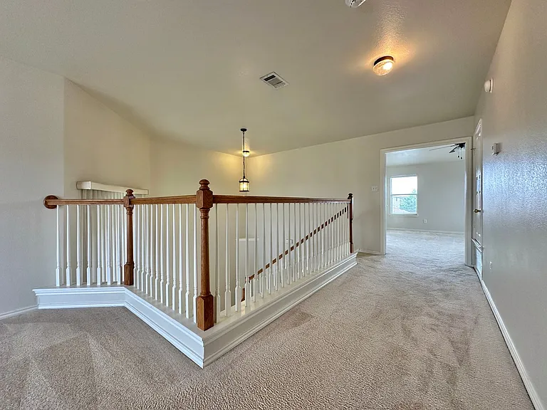 1806 Lobrecht Ct — Photo 28