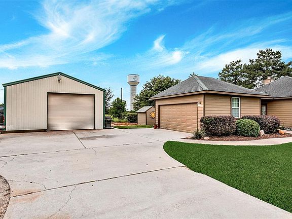 2nd image of 10219 W Hidden Lake Ln
