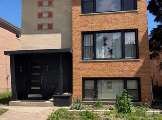 6048 W 79th St APT 3, Burbank, IL 60459