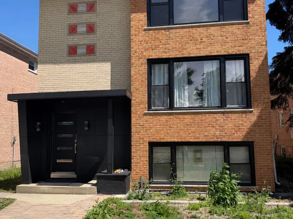 6048 W 79th St APT 3, Burbank, IL 60459