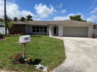 880 SW 20th Ct, Delray Beach, FL 33445