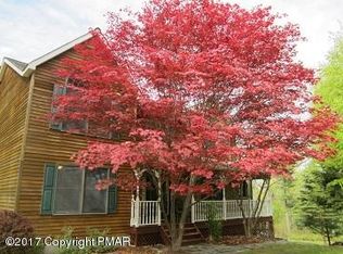 115 Bear Walk Dr, Milford, PA 18337