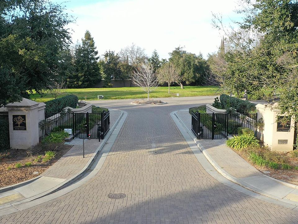 1st image of 2824 Penhurst Park