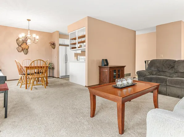 403 Whispering Ln, Hastings, MN 55033