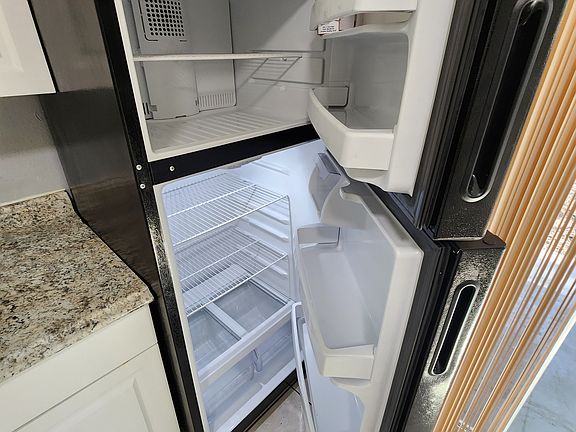 3rd image of 4838 Royal Palm Ave #4838