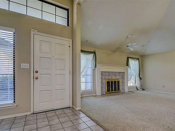 5th image of 1725 Oriole Ct