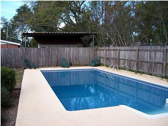 5th image of 6597 College Dr