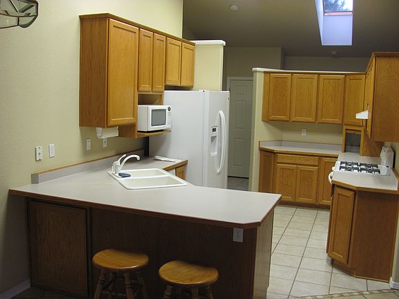 kitchen with breakfast bar