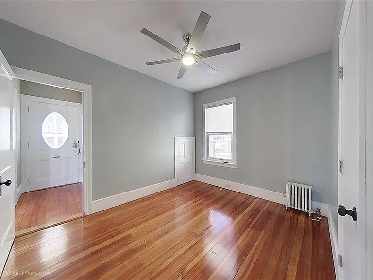 84 11th St #1 — Photo 7