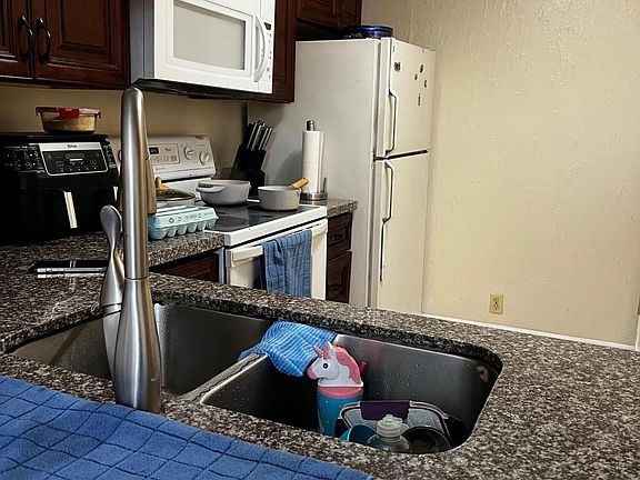 3rd image of 1421 NW 45th Street #3