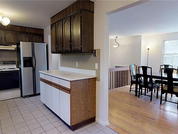 5th image of 10 Mellbridge Dr