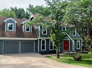 7001 Caenen Ave, Shawnee, KS 66216