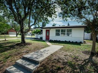 6021 Magnolia St N, Saint Petersburg, FL 33703