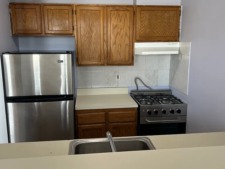 1218 Vyse Ave #2 — Photo 4