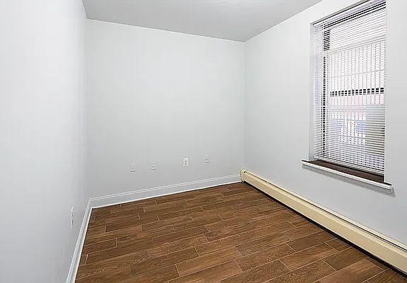 5th image of 274 Nagle Ave #1F