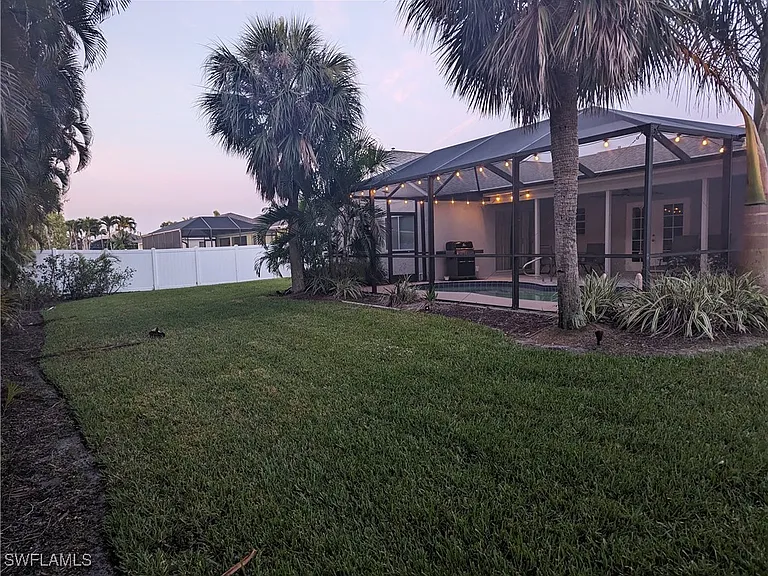 2535 SW 28th Pl — Photo 26