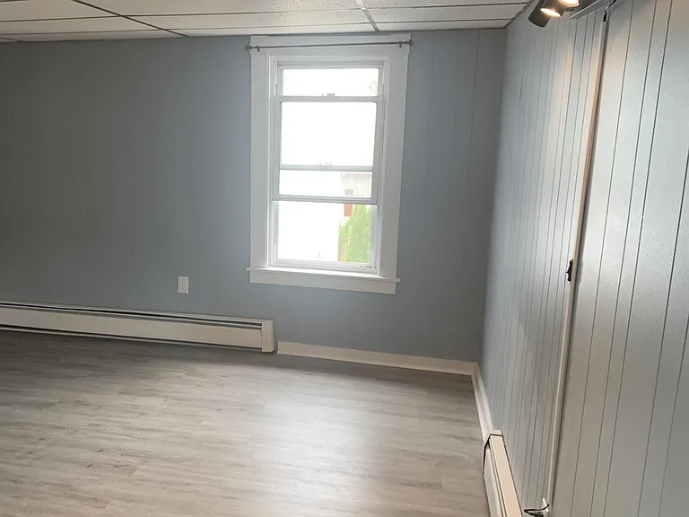 34 Main St — Photo 8