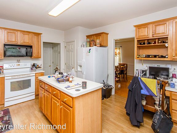 5th image of 10136 Ashley Manor Ln