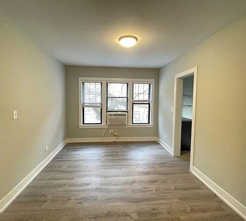 2nd image of 429 W Belden Ave Floor 2