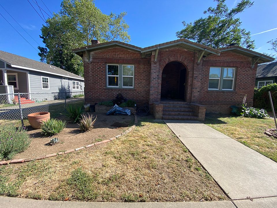 1st image of 3716B 4th Ave