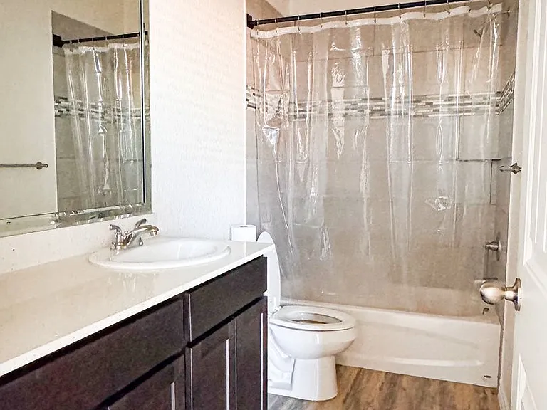 4913 Rose Garden Loop — Photo 7