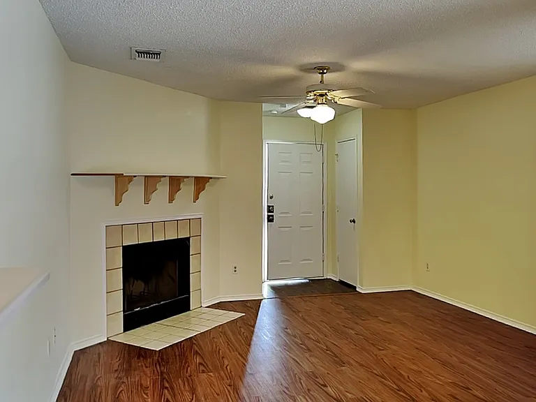 4509 Ebbtide Ct — Photo 3
