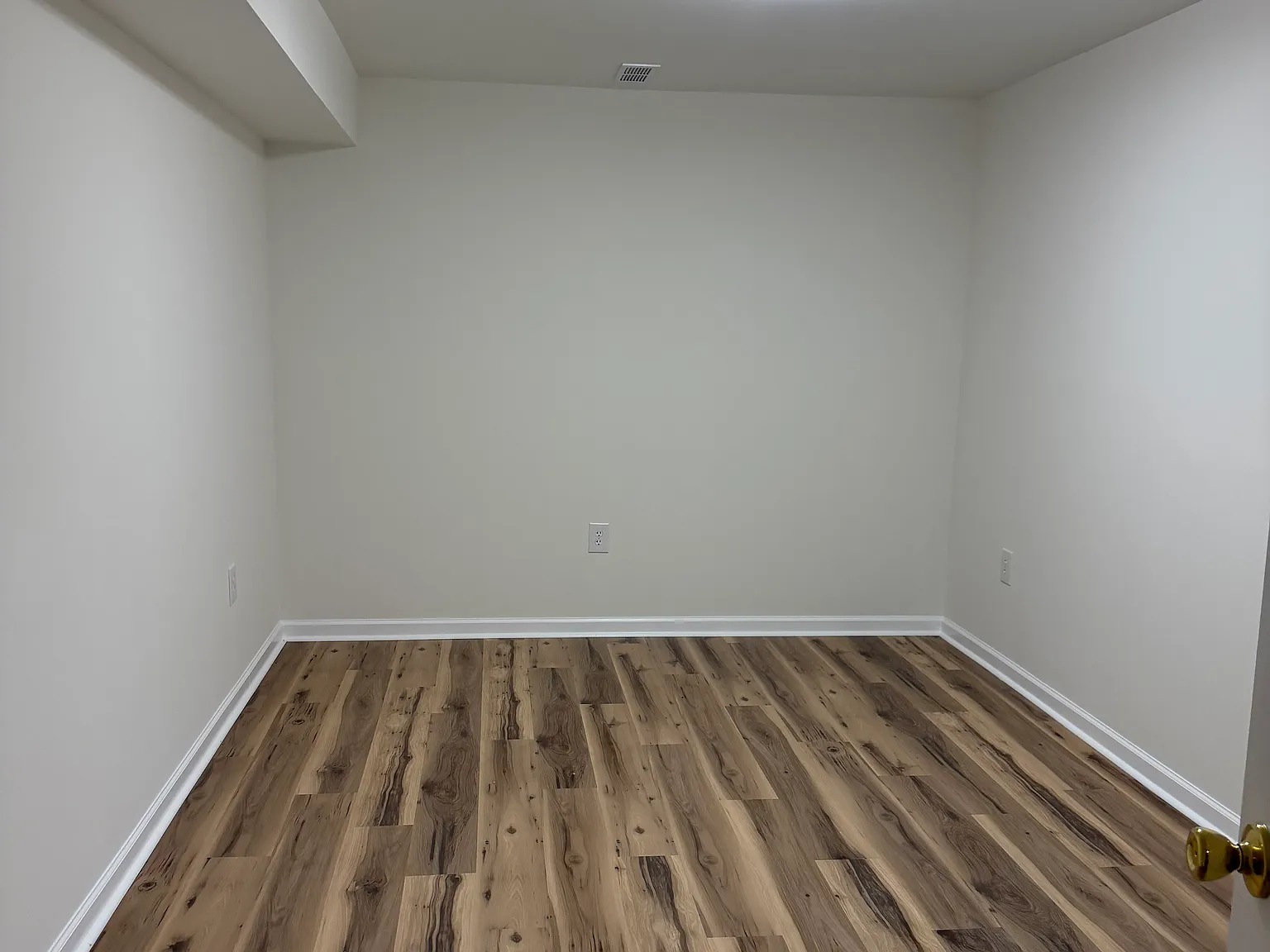 2 bed, 1700 sqft, $2,199 — Photo 3