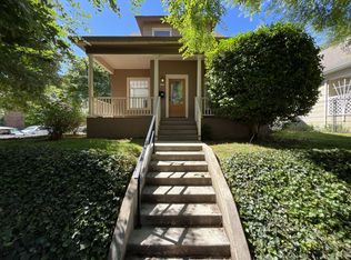 2850 NE Davis St, Portland, OR 97232