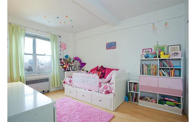 Sold by Owner | media 9