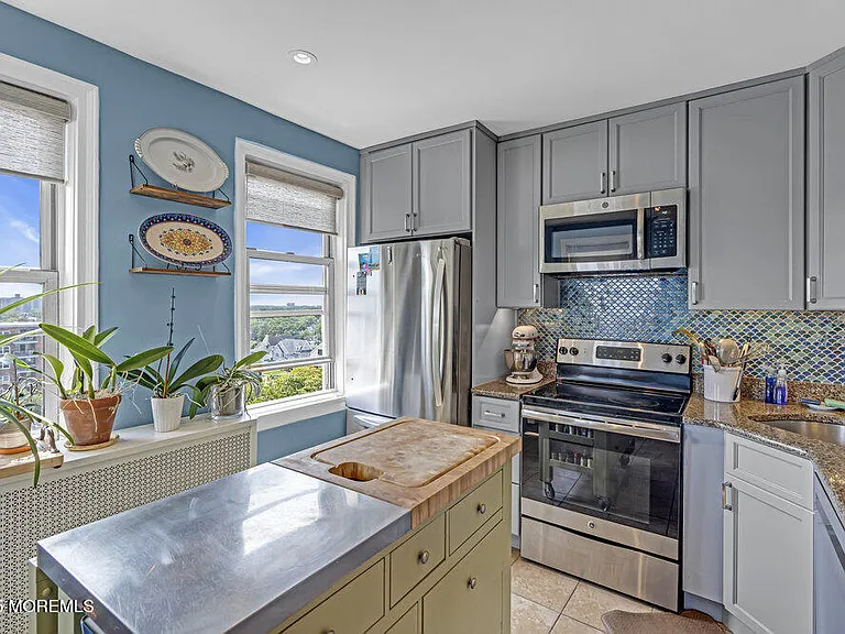 400 Deal Lake Dr #8F — Photo 15