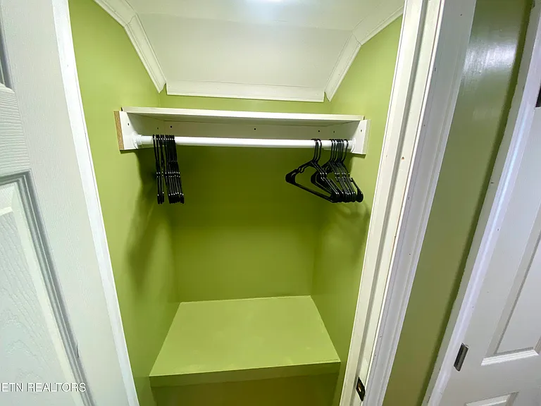 6 Lakeshore Ct #97 — Photo 21