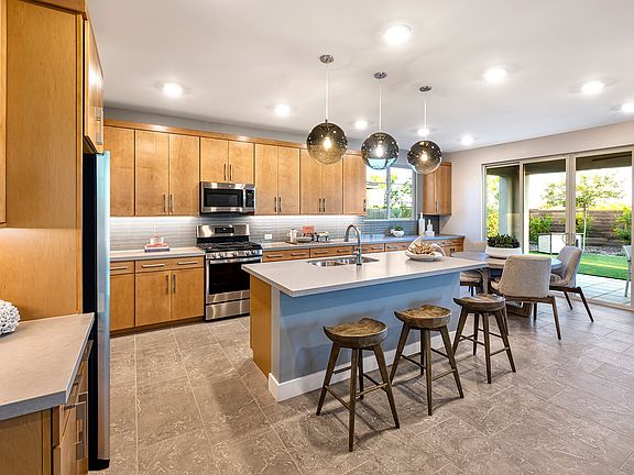 Garden Model Kitchen