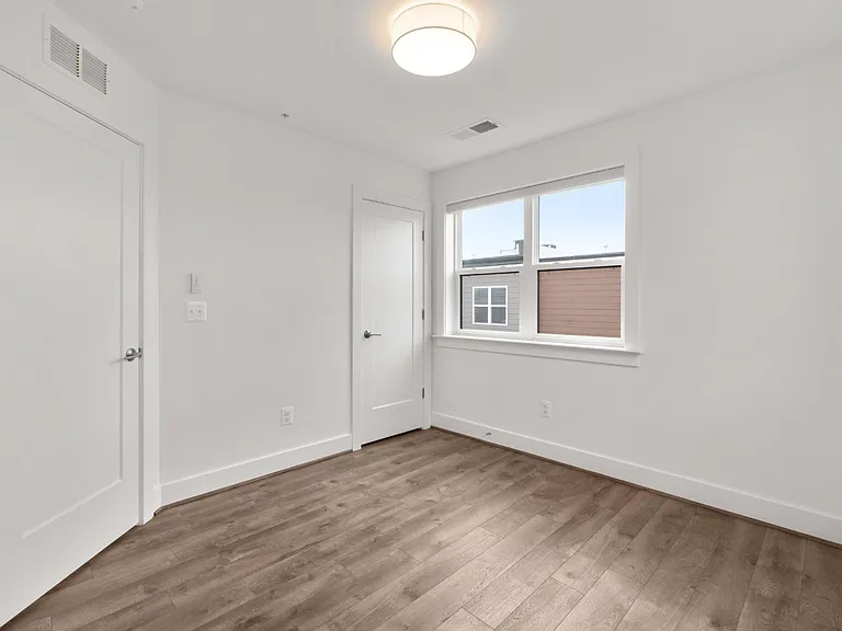 3rd Bedroom / Office / Study