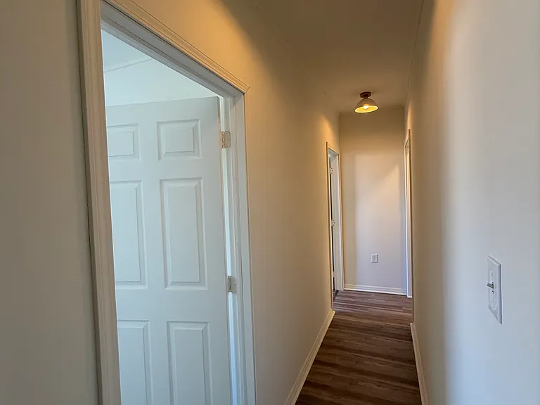 1841 Chislett St — Photo 17