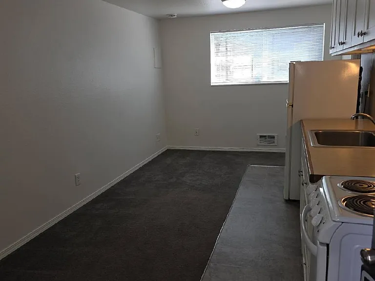 3037 NE 143rd St #3 — Photo 6