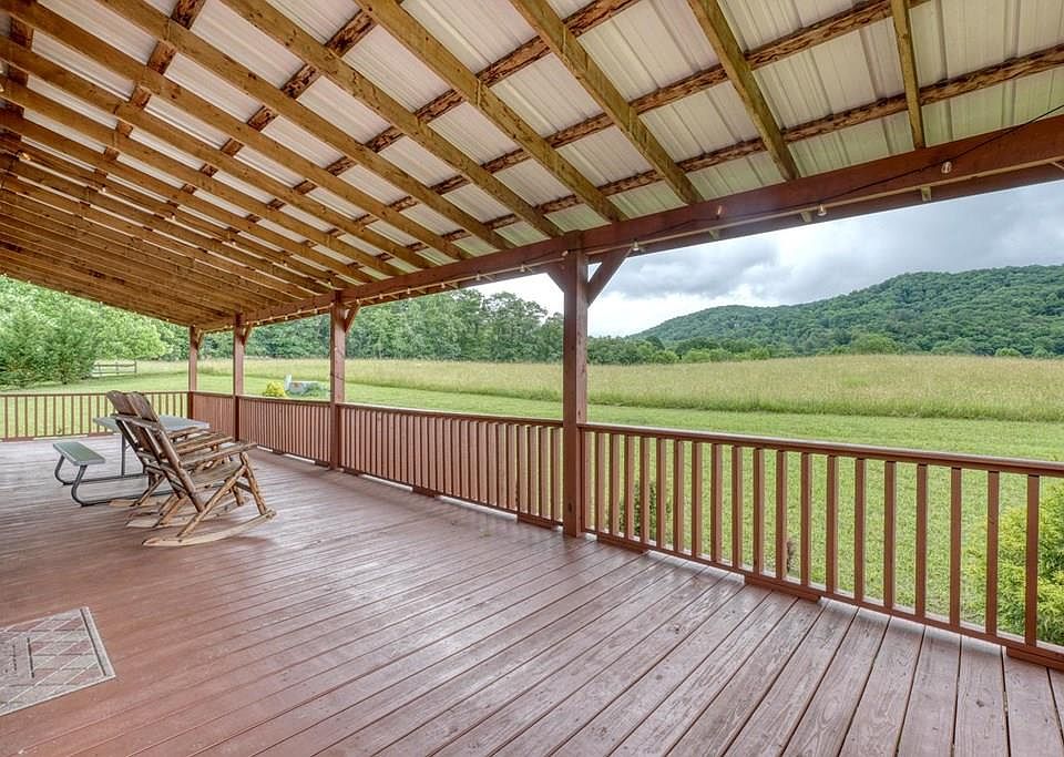 1st image of 568 Parks Rd