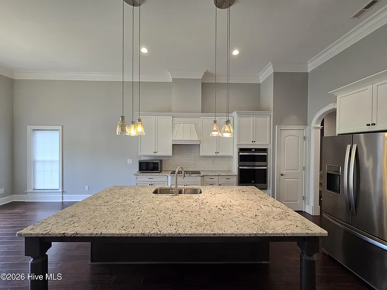 225 Jack Pl — Photo 10
