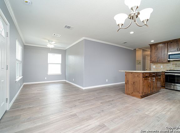 5th image of 118 Pruitt Ave