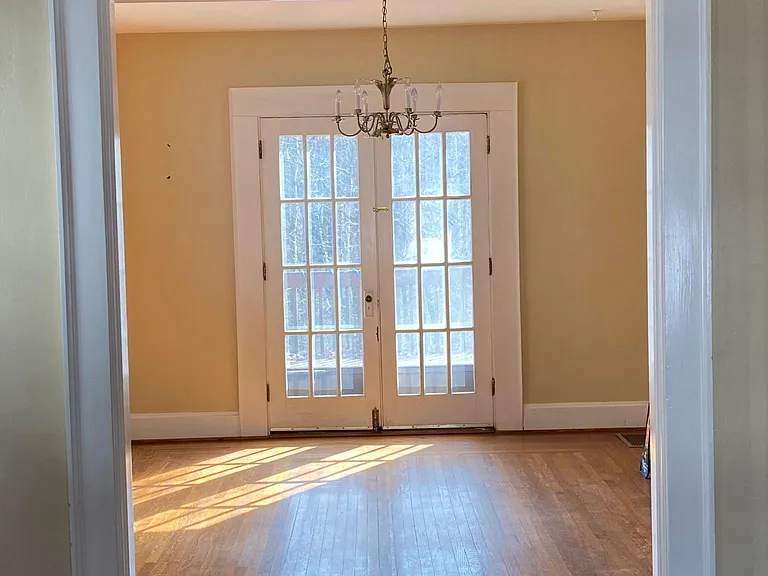 3805 Ault Park Ave — Photo 2