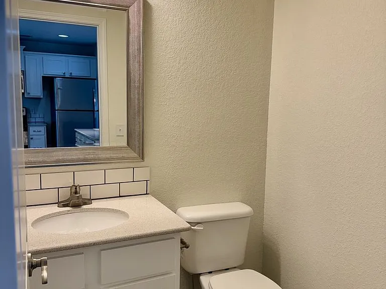 279 S Breakwater Ln — Photo 7