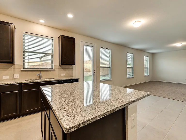 2708 Ryder Ln — Photo 8