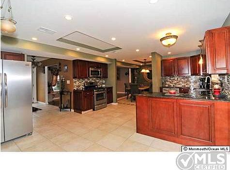 4th image of 786 Blenheim Dr