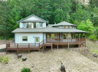 3745 Reston Rd, Roseburg, OR 97471