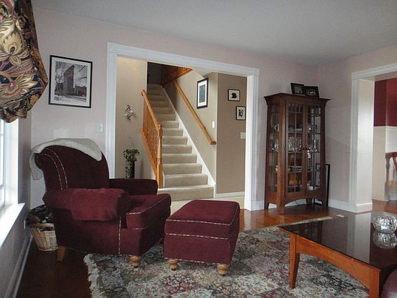 4th image of 617 Camden Dr
