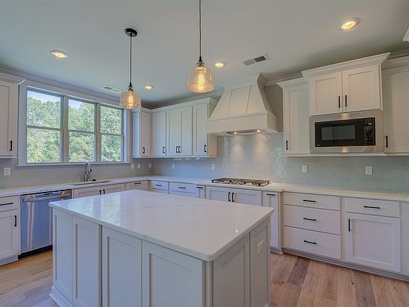 5th image of 1022 Shanborne Ln Lot 29