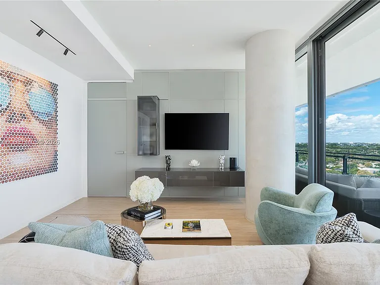 8701 Collins Ave #1103 — Photo 9