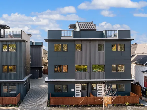 2631 58th Avenue SW #B, Seattle, WA 98116