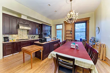 Sold by Isen & Company : Real Estate Advisors