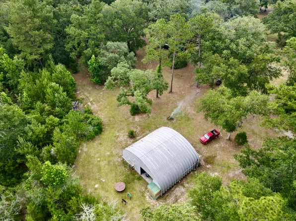 1102 Jessica Ln, Caryville, FL 32427