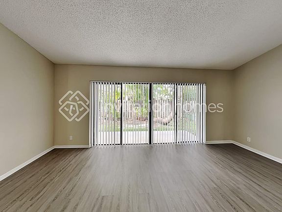 5th image of 4823 NW 96th Ave